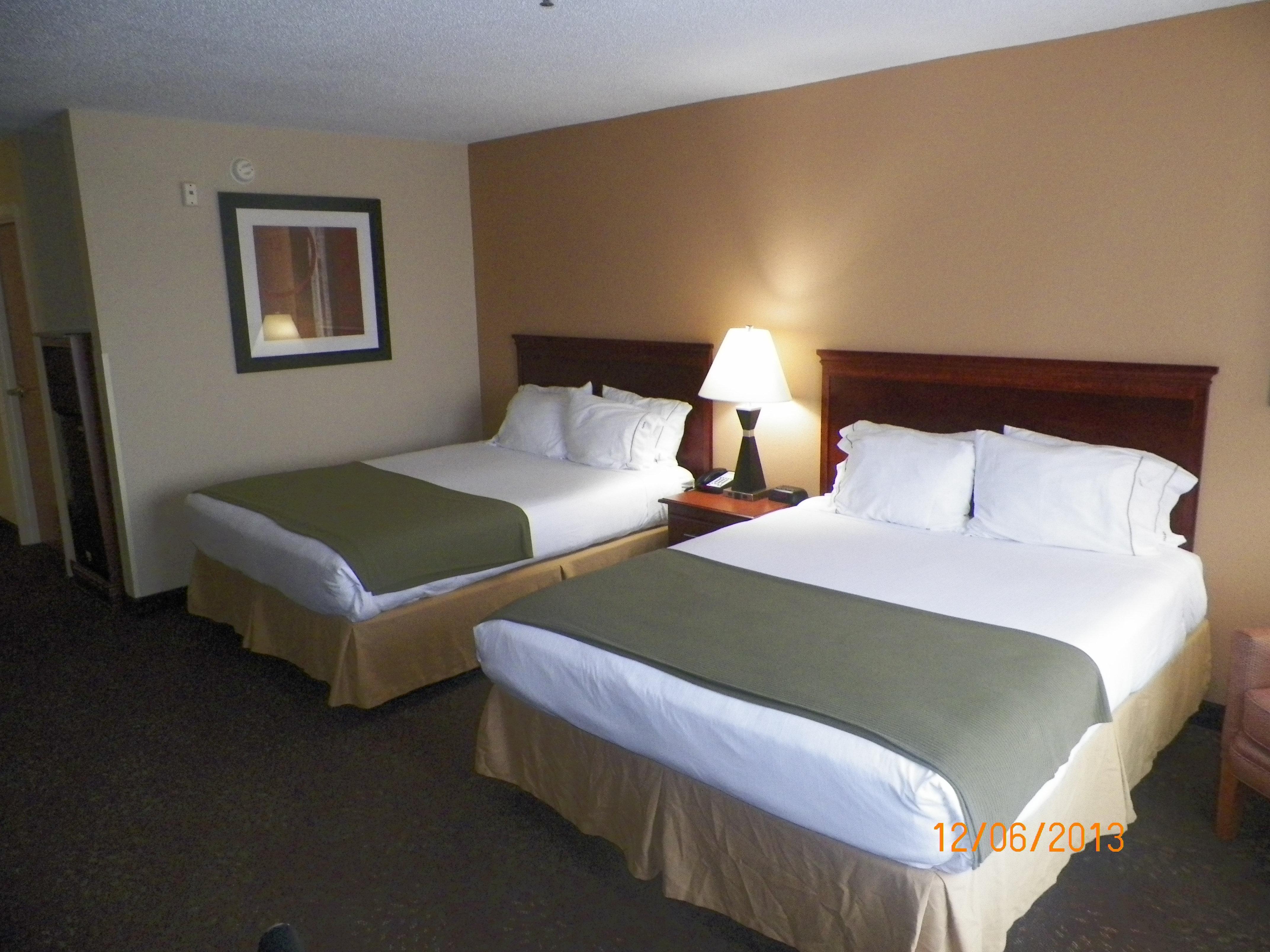 Holiday Inn Express Hotel & Suites Forest By Ihg Ngoại thất bức ảnh